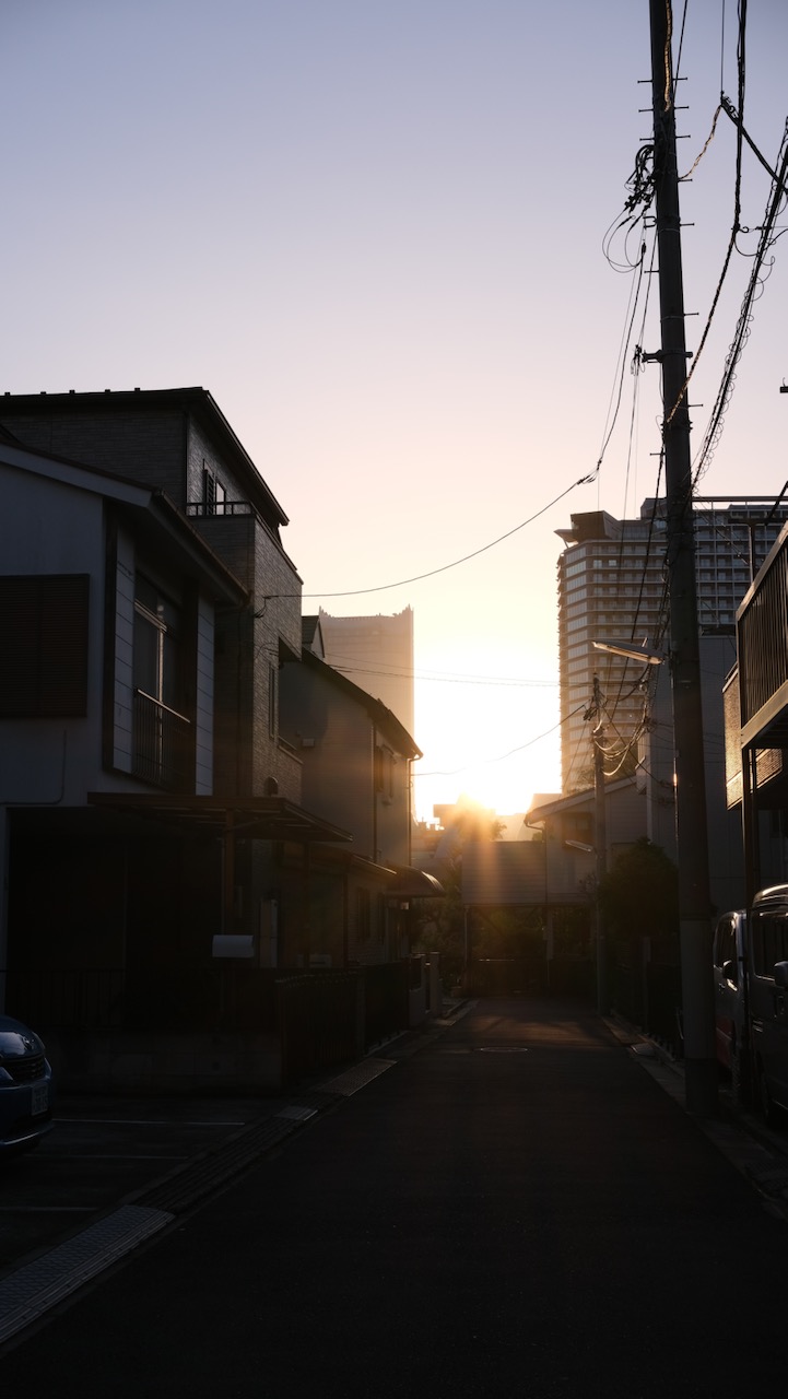 streetvieuw in eveningsun